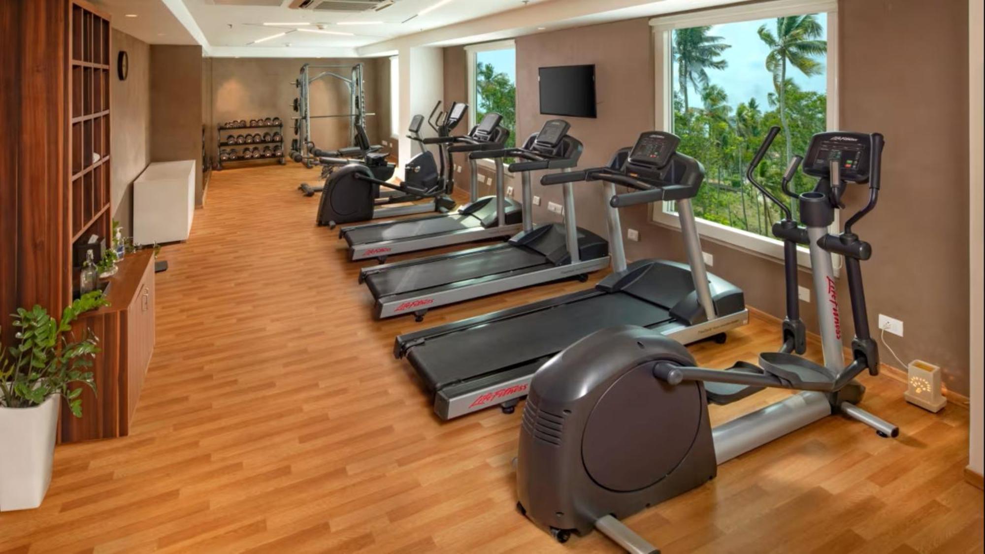 O By Tamara, Trivandrum Thiruvananthapuram Kültér fotó The gym at the hotel