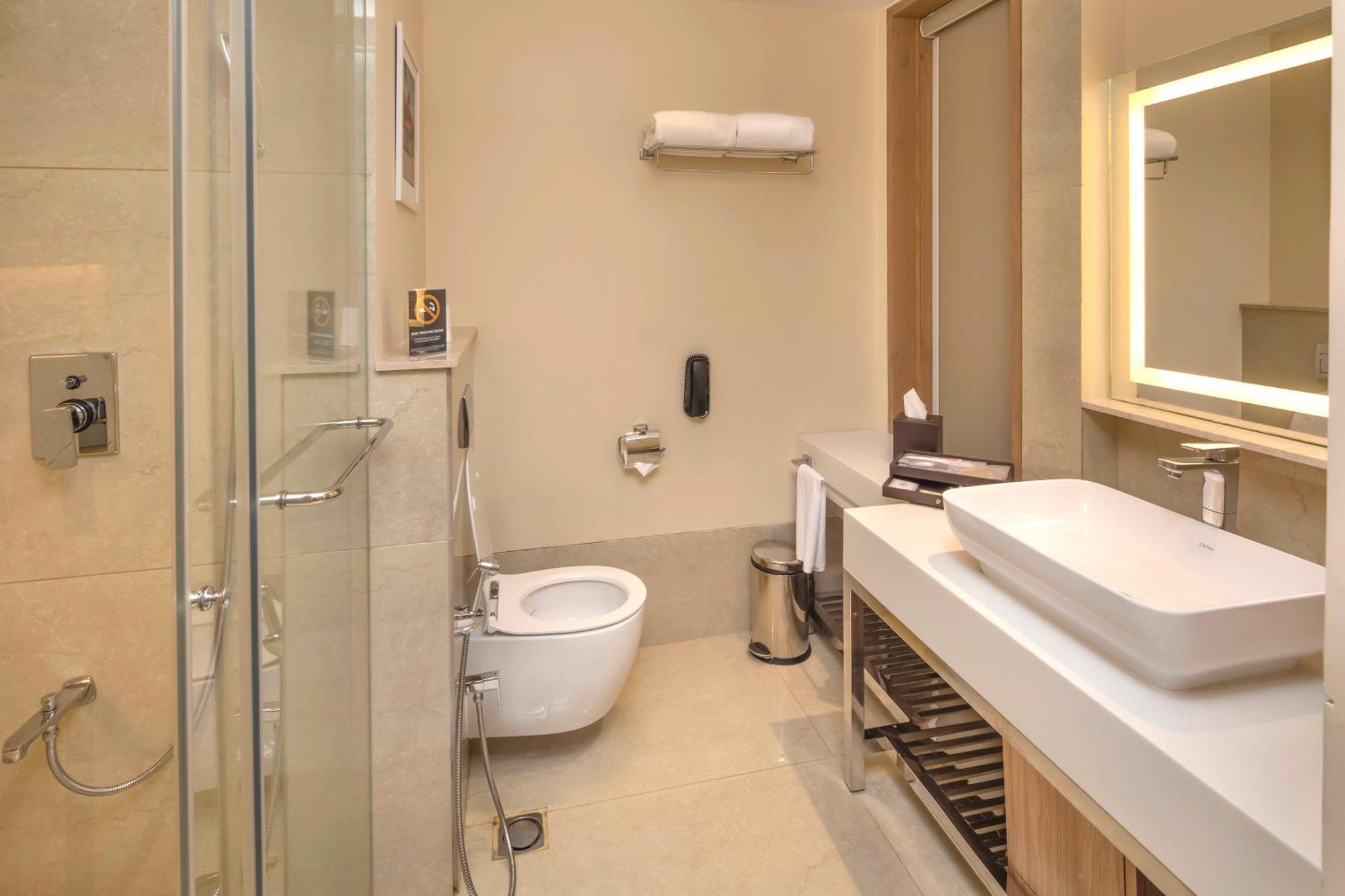 O By Tamara, Trivandrum Thiruvananthapuram Kültér fotó Bathroom